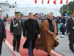 Gül, Tunus'tan Resmi Törenle Uğurlandı