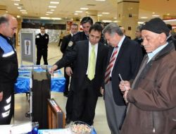 Polis, Alışveriş Merkezinde Hırsızlara Karşı Uyardı