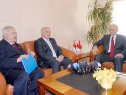 Akar: Depremzedeler Artık Yemeğini Kendi Konteynırında Pişiriyor