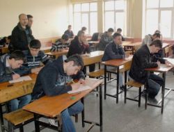 Elbistanlı Bin 300 Öğrenci Deneme Sınavda Ter Döktü