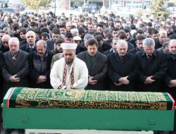 Bakan Yıldırım Erzincan'da Cenaze Törenine Katıldı