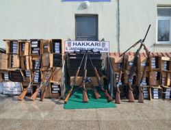 Vücuduna Sardığı Kaçak Afyon Sakızıyla Yakalandı