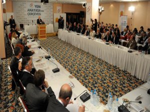 Yeni anayasa için buluştular!