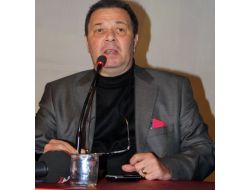 Ünlü Sanatçı Yalçın Menteş