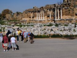 21 Sütunlu Roma Çeşmesinden 2013'te Su Akıtılacak