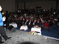 Halk Müziği Sanatçısı Oğuz Aksaç, Erzurumlularla Buluştu