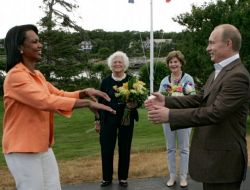 Rice’dan İlginç İddia: Putin Son Kez Seçildi