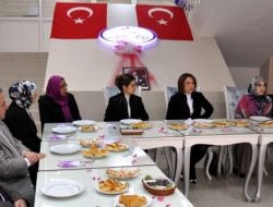 Aktif İşkadınları Derneği, Kadın Milletvekillerini Ağırladı