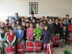 Silopi Kaymakamlığı’ndan Depremzede Öğrencilere Giyim Yardımı