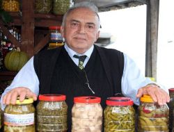 Karadeniz'in Ünlü Turşucusu: Vonalı Celal Turşu Evleri Kurulsa Tutar