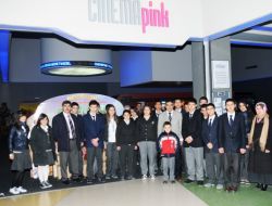 Pursaklar’da Binlerce Kişi Sinema Ve Tiyatroyla Buluştu