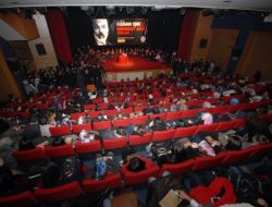 Kenan Işık: Osmanlıcayı Terk Edince..