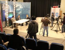 Hem Para Kazanıyor, Hem De Mesleğe Hazırlanıyorlar