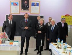 Bilim Ve Teknoloji Haftası'nda Okula Fen Ve Teknoloji Sınıfı Açıldı