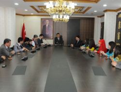 Vali Güvenç'ten Iraklı Gençlere: Anlamsız Savaşları Siz Sonlandıracaksınız