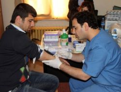 Üniversite Öğrencileri Kan Bağışladı