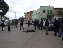 Alacak Tartışmasında Baba-oğul Tabancayla Öldürüldü