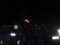 Emet'te İnşaat İşçilerinin Pkk Bayrağını Açtığı İddiası Halkı Galeyana Getirdi