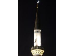 Alem’in Hilaline Kavuştuğu An