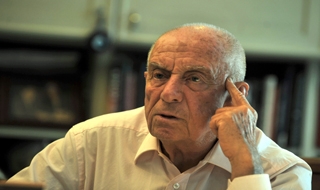 Doktor da bürokrat da rüşvet yiyor!