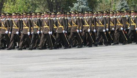 Subayın mecburi hizmeti beş yıl erken bitecek