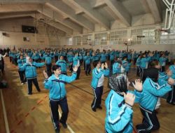 Denizli’de Kadınlar, Belediyenin Ücretsiz Pilates Kursuna İlgi Gösteriyor