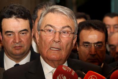 Baykal'ın makamının tavanı çöktü