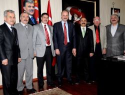 Mamak'ta Kahvehaneler Kütüphaneli Olacak