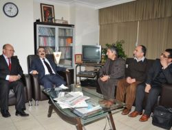 Vali Coş: Huzurlu Bir Şehir İçin Gazetecilere De Büyük Sorumluluk Düşüyor