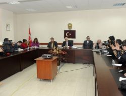 Çanakkale Deniz Zaferi Kutlamaları İçin Kürtçe Ve Arapça Afiş Hazırlandı