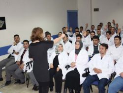 Afyonkarahisar'da 92 Kişi 'Hasta Bakım Hizmeti' Kursu Aldı