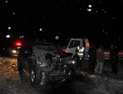 Kar Ve Tipi Yozgat - Çorum - Alaca Karayolunu Ulaşıma Kapadı