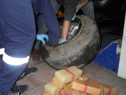 Araç lastiğinde 25 kilo eroin ele geçirildi