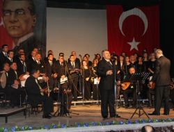 Nida Tüfekçi Türk Halk Müziği Korosu, Yılın İlk Konserini Verdi