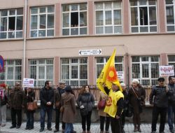 Öğretmenler Eyleme Gitti Sınıfta Dersler Boş Geçti