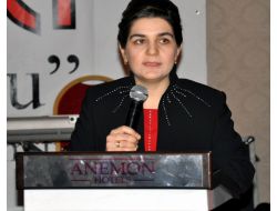 Zekai Tunca Sevilen Şarkılarını Sağlık Çalışanları İçin Seslendirdi