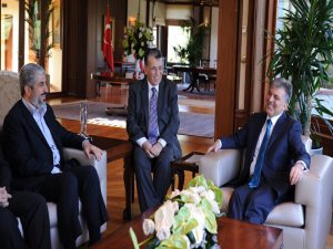 Gül Hamas lideri Meşal'i kabul etti