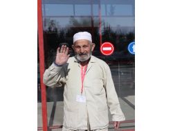 100 Yaşındaki Osman Dede Umreden Döndüğü Gün Vefat Etti