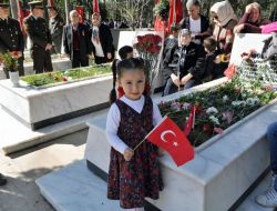 Çanakkale Zaferi'nin Yıldönümünde Şehitler Anıldı