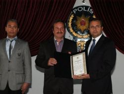 Şehit Babası Ve Gaziye “Devlet Övünç Madalyası”