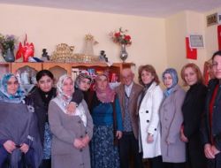 Ak Partili Bayanlardan Şehit Aileleri Derneği'ne Ziyaret