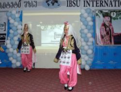 Gürcistan'da Türkiye Ve Türkçe Şöleni