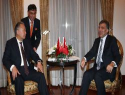 Cumhurbaşkanı Gül, Kurmanbek Bakiyev İle Görüştü