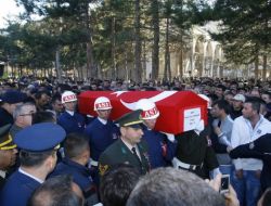 Şehit Binbaşı Yakınlar, Akşehir’de Dualarla Toprağa Verildi