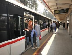 Büyükşehir, Bornova’daki İki Yeni İstasyonda Yolculu Seferlere Başladı