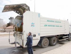 Kocasinan Belediyesi Çöp Konteynerlerini Dezenfekte Ediyor