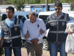 Turistlerin Kredi Kartlarından Para Çeken Hırsız Adliyeye Sevk Edildi