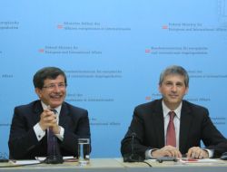 Ahmet Davutoğlu Ve Michael Spindelegger