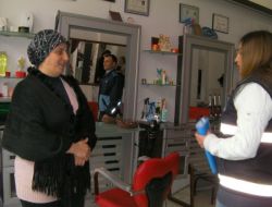 Kuaför Ve Güzellik Salonlarını Bayan Zabıta Denetliyor