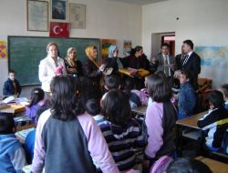 Akansu Koleji, Kardeş Okul Öğrencilerini Sevindirdi